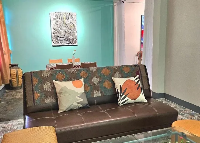 Хостел Cozy Gallery At Chinatown *